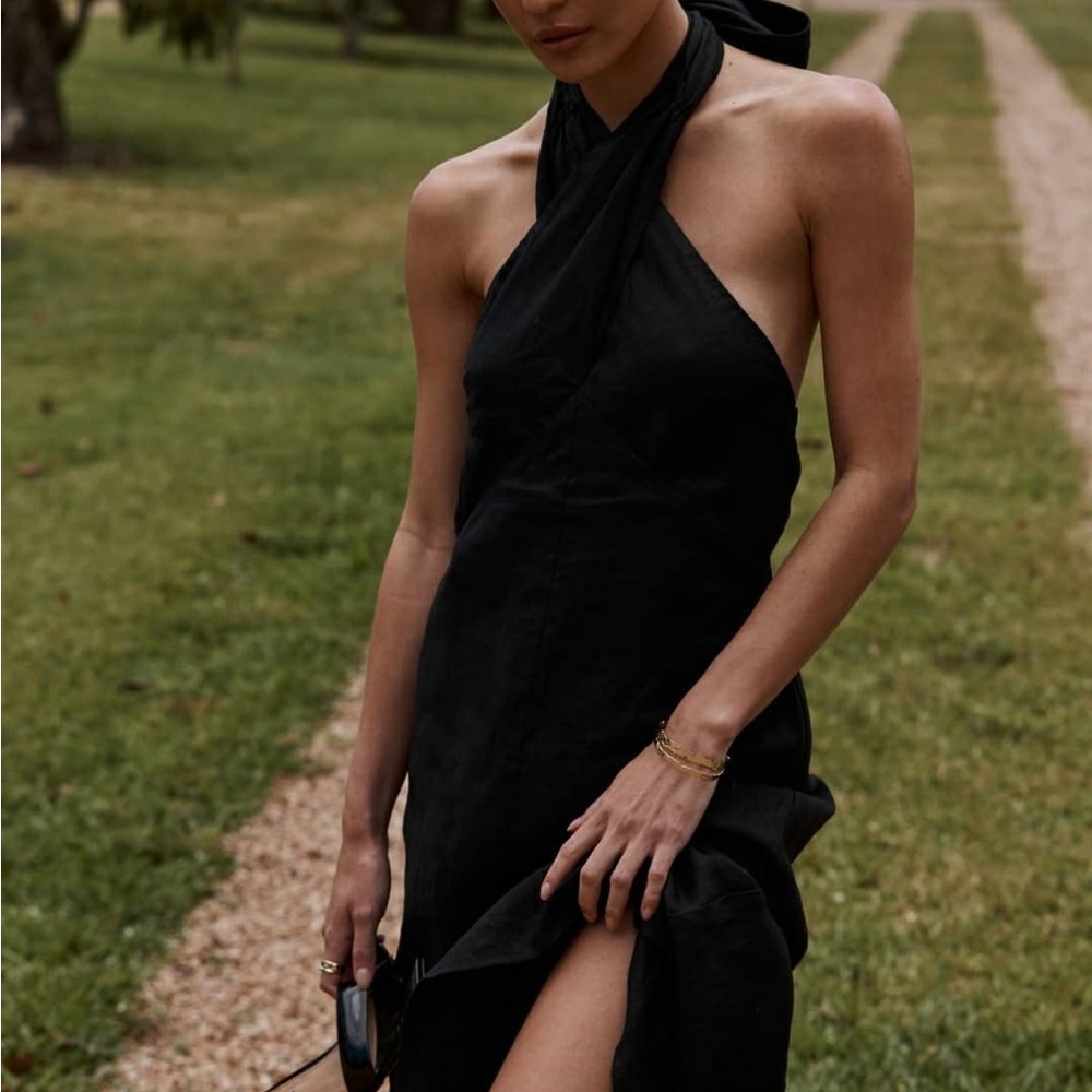 DISSH Black Backless Halter Midi Dress
